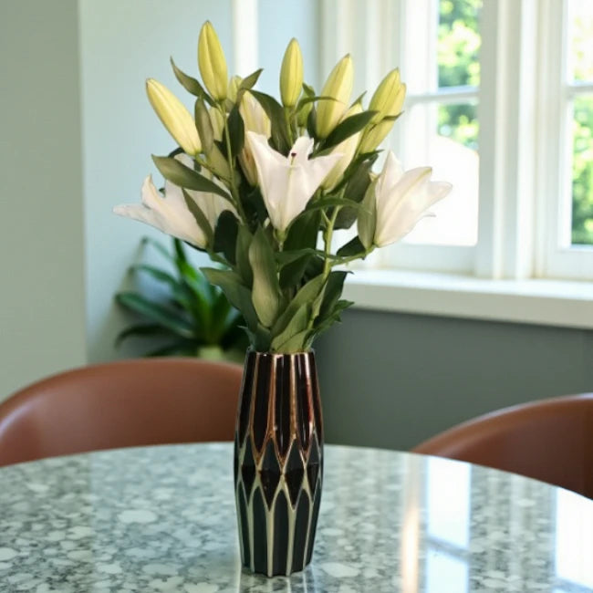 Classic Lily Delight