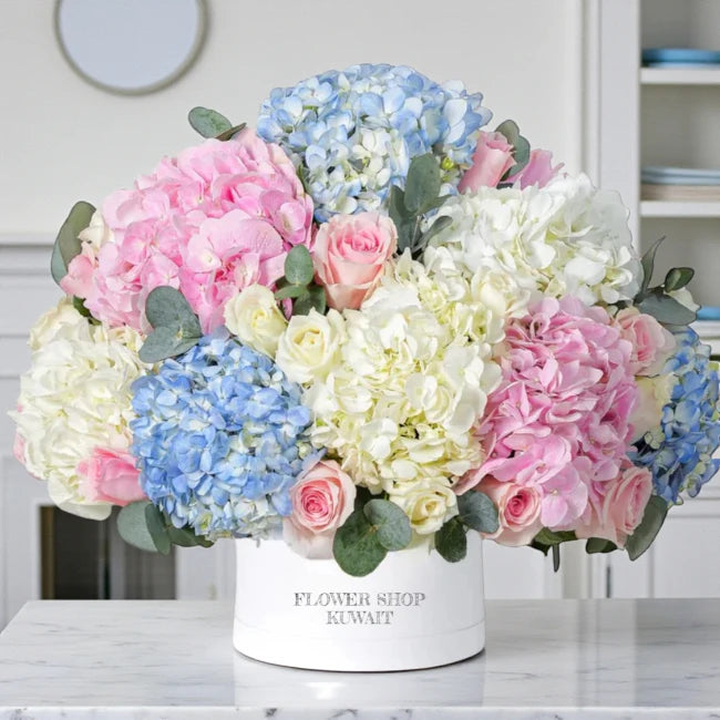 Mixed Hydrangea Roses Box