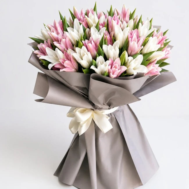 Pure Lily Charm Bouquet